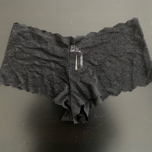 Hanky Panky Black Lace Panties with OPEN CROTCH - Picture 3 of 5